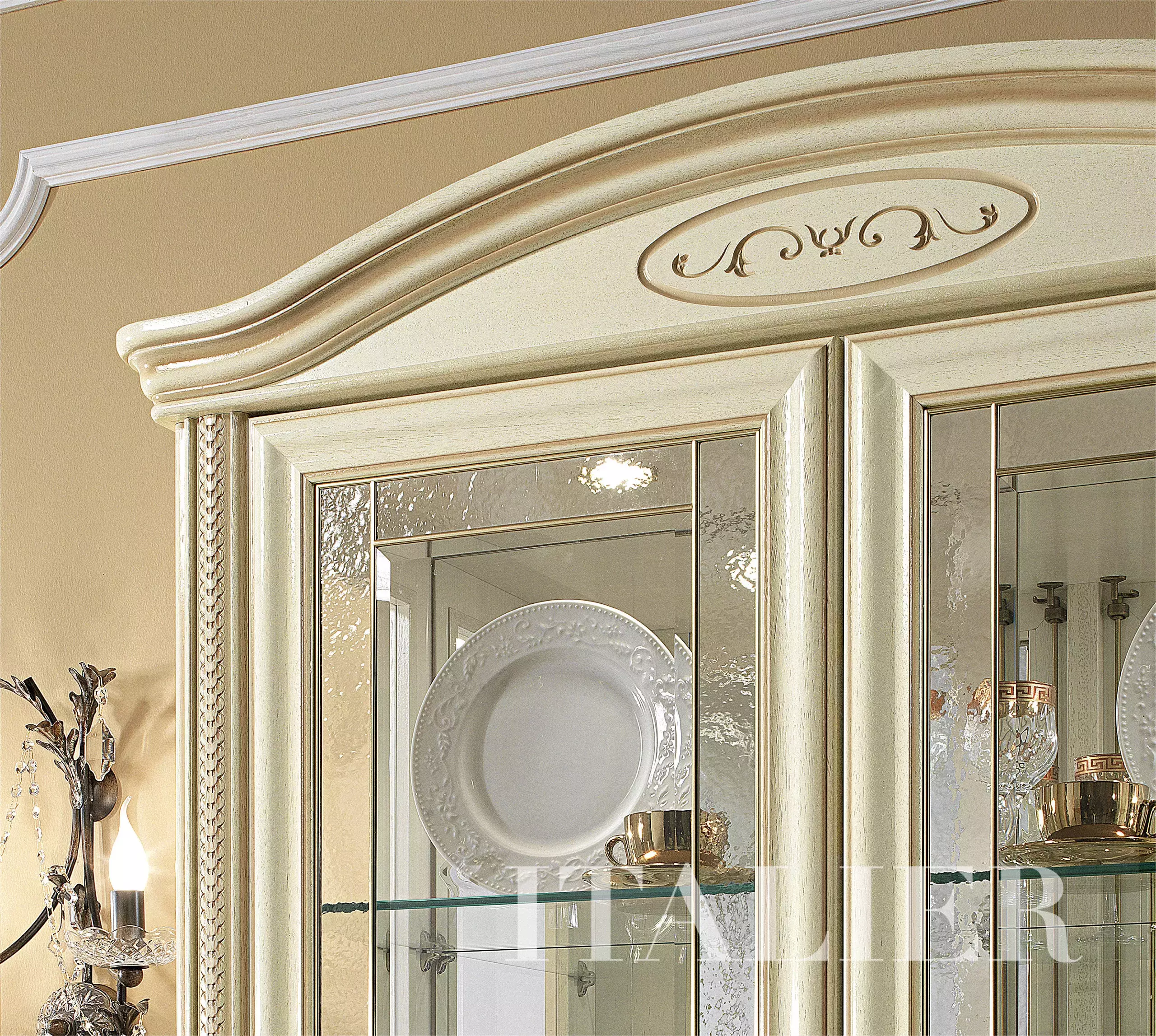 Klasická prosklená dvoudveřová vitrína Camelgroup Siena Day Avorio