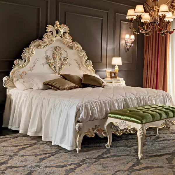 Classical-bedroom-furniture-luxury-life-refined-home-decor-Villa-Venezia-collection-Modenese-Gastoneýužzřrtečr
