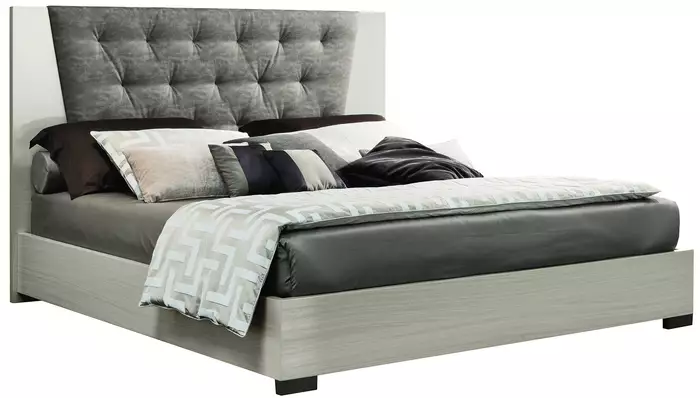 Upholstered bed (1)