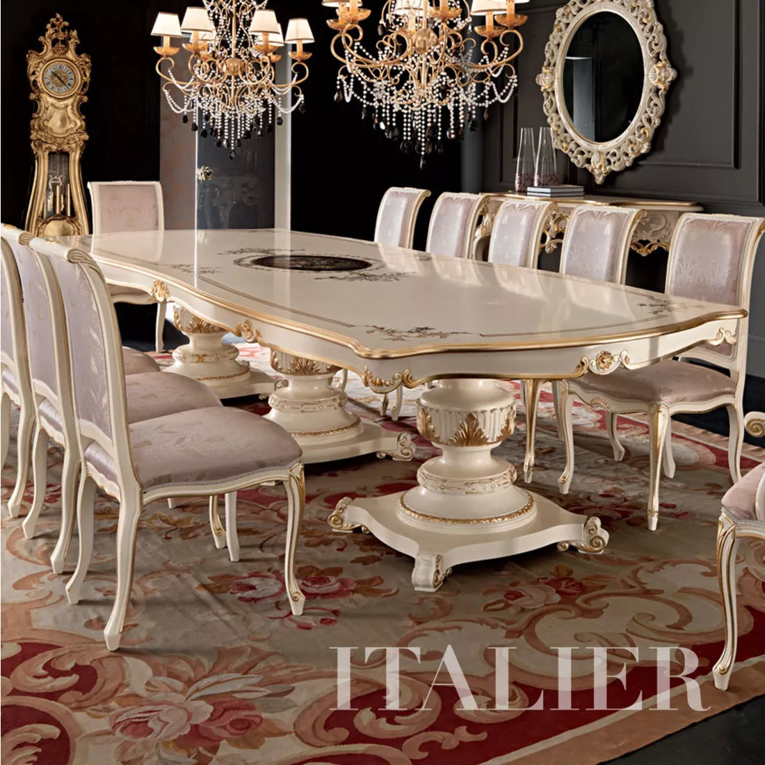 Dining-room-with-one-piece-painted-carved-table-Villa-Venezia-collection-Modenese-Gastone111