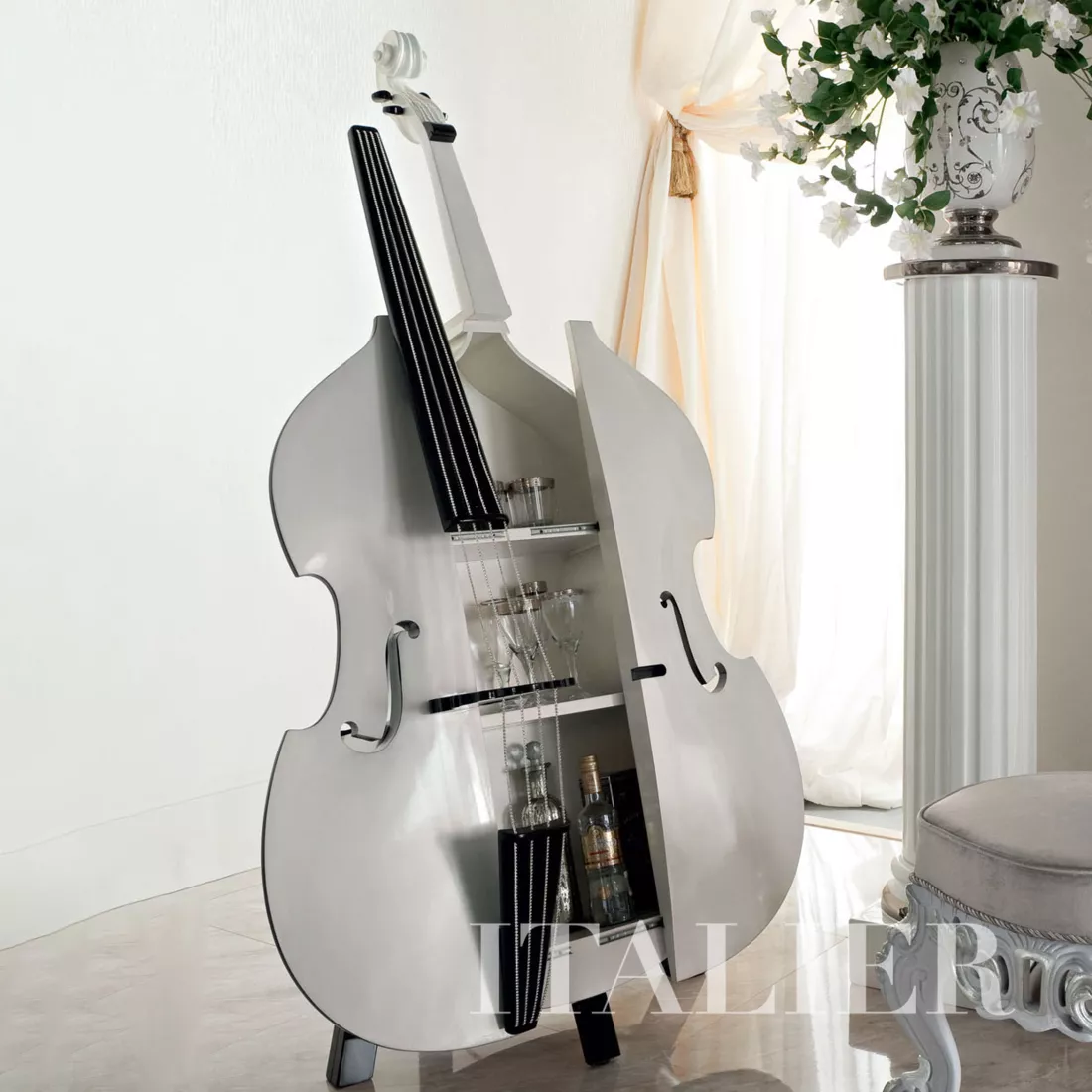 Double-bass-bar-hardwood-hanmade-in-Italy-with-pouf-Bella-Vita-collection-Modenese-Gastonekzfjtrgře