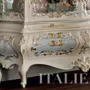 Glass-cabinet-carved-painted-hardwood-furniture-Villa-Venezia-collection-Modenese-Gastone - kopie (2)