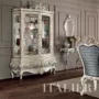 Glass-cabinet-carved-painted-hardwood-furniture-Villa-Venezia-collection-Modenese-Gastonejzthrgfe